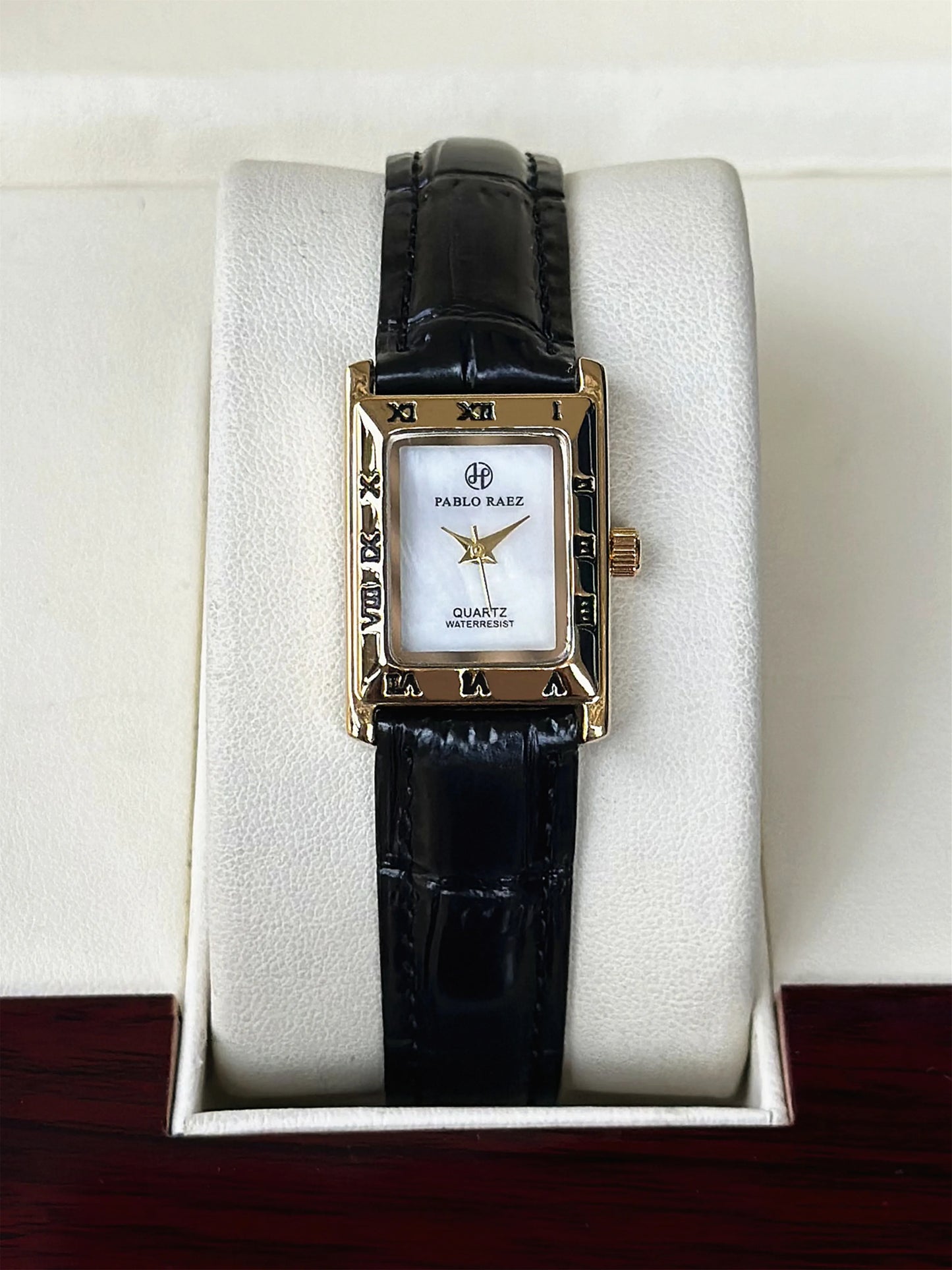 PABLO Timeless Elegance