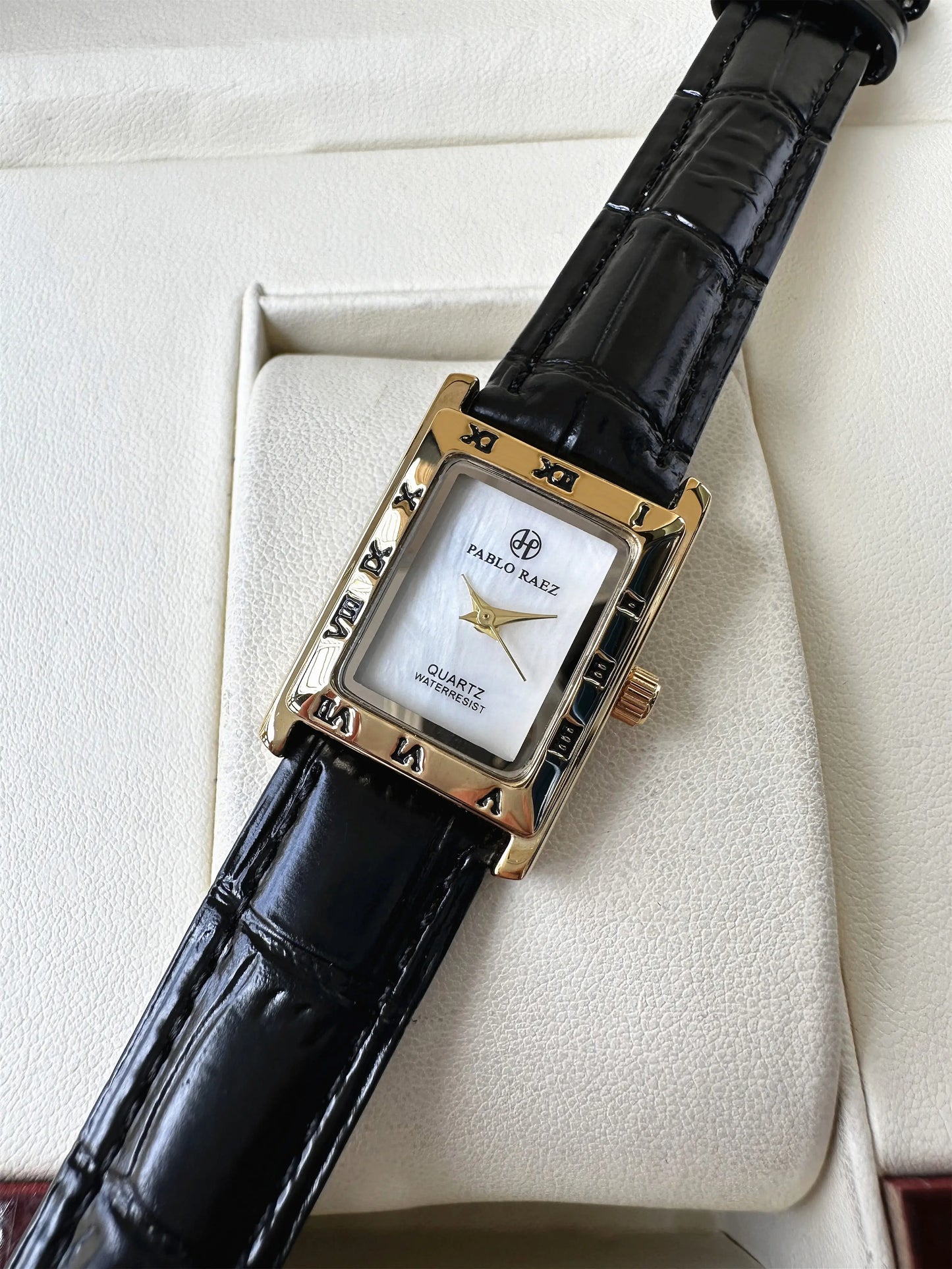 PABLO Timeless Elegance